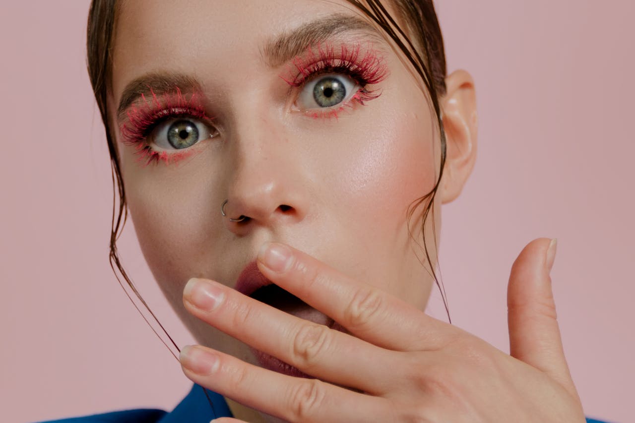 Příjmy z online kurzů a digitálních produktů: Legislativní a daňová specifika v ČR